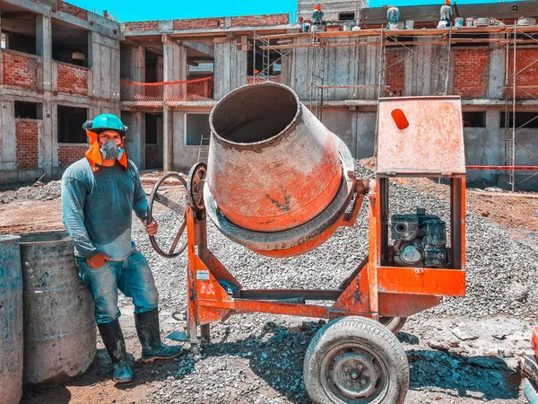 Ảnh minh họa: Đổ bê tông móng và kết cấu ngầm